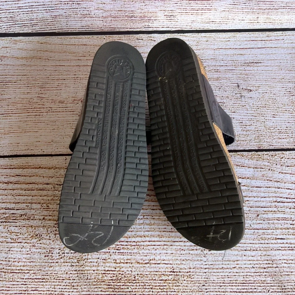 Mephisto Helen Women's Size 39 US 9 Black Leather Comfort Slip On Sandals